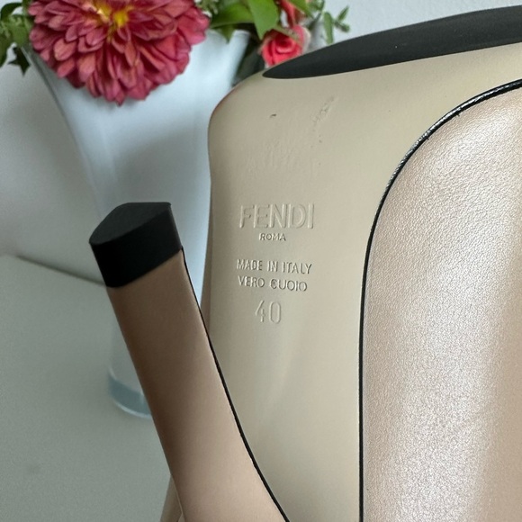 Fendi nude & pink 4-inch leather heels - size 40 / US 9 NWOT - Picture 8 of 10